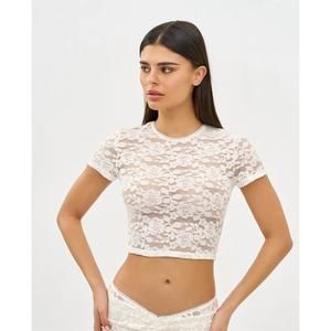NEW BANANHOT nana crop shirt in cream lace
